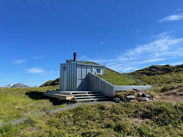 Hytte med utsikt i vakker natur